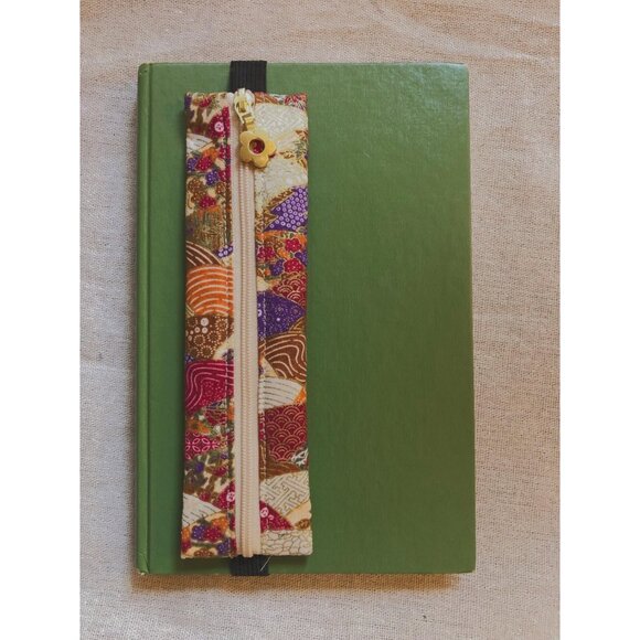 Attachable elastic bookmark pen holder with zipper, pen case, Japanese style - Picture 3 of 10